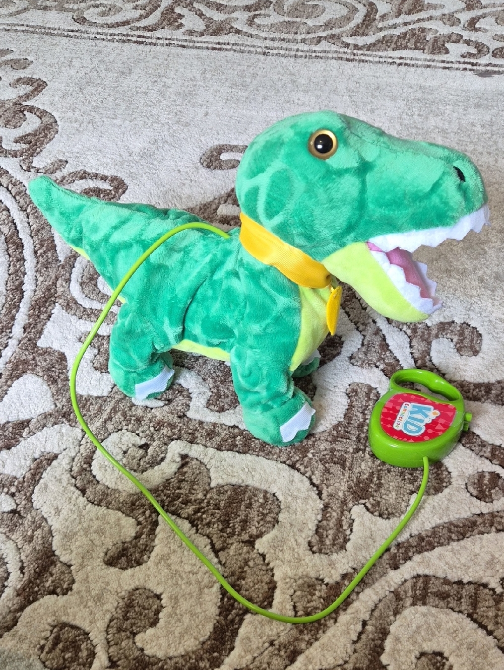 9 Inch Tall Electronic Walking Dinosaur And 5 Free Swim Diapers